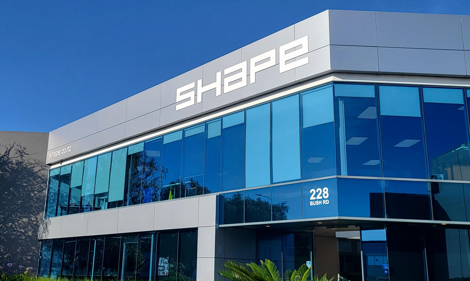 Albany building large 3D lettering signs